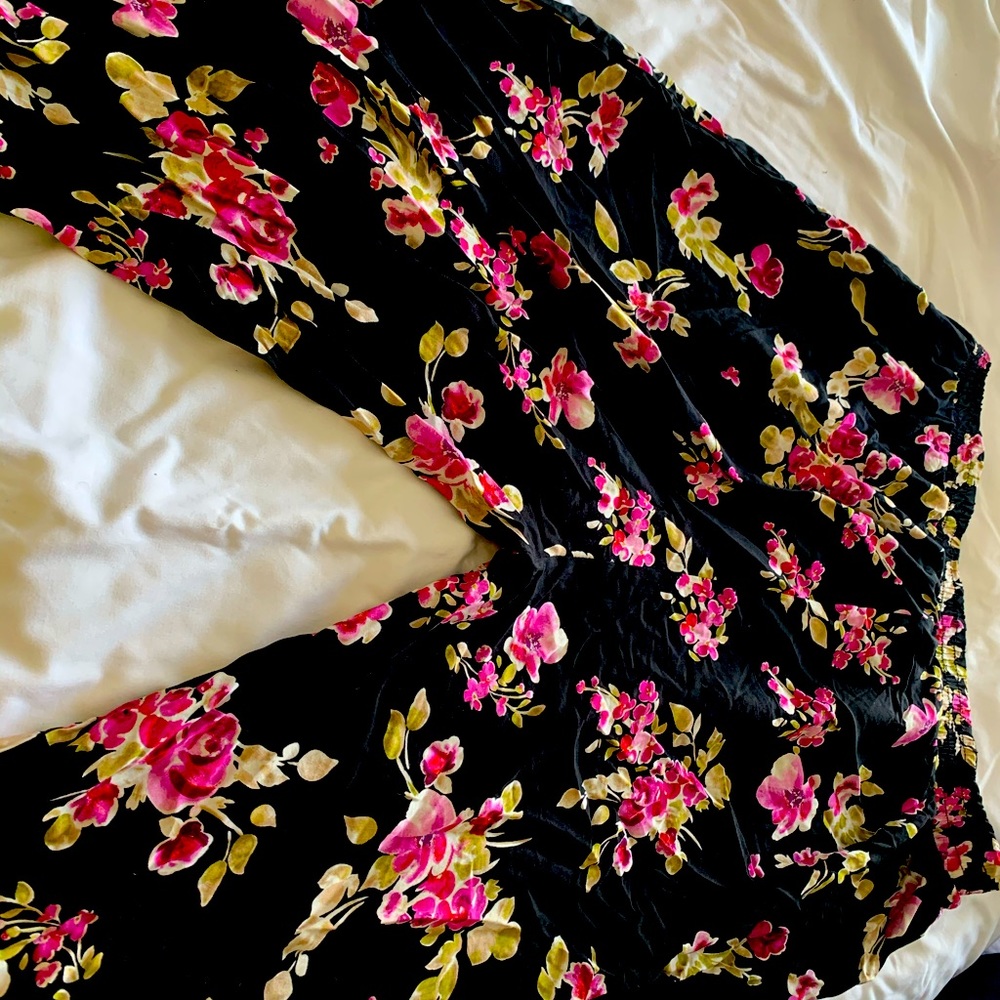 Flare pants with elastic ankles